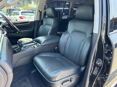 2015 Lexus LX — фото 41