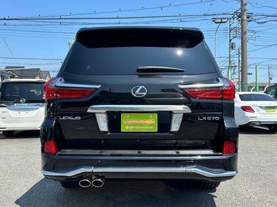 2015 Lexus LX — фото 6