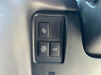 2015 Lexus LX — фото 23