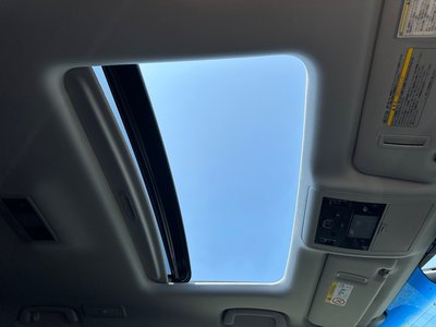 2015 Lexus LX — фото 37