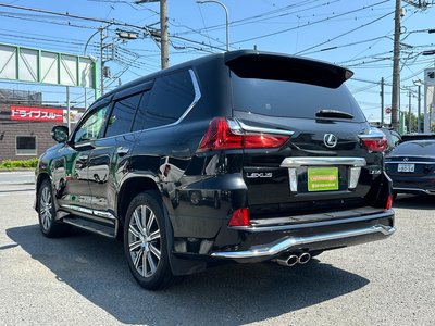2015 Lexus LX — фото 7