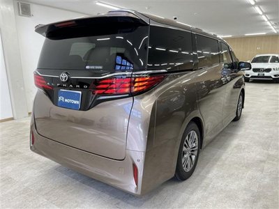 صورة 24 لـ 2026 Toyota ALPHARD