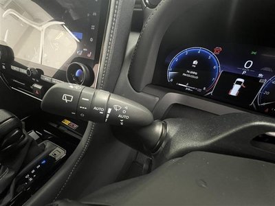صورة 55 لـ 2026 Toyota ALPHARD