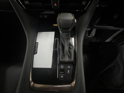 صورة 67 لـ 2026 Toyota ALPHARD