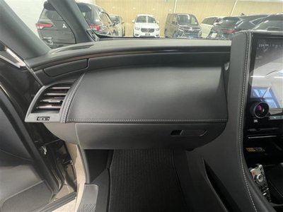 صورة 40 لـ 2026 Toyota ALPHARD
