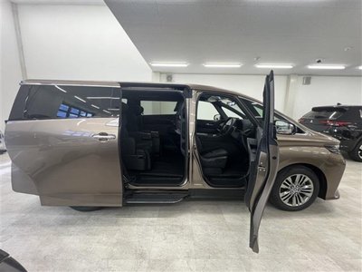 صورة 34 لـ 2026 Toyota ALPHARD