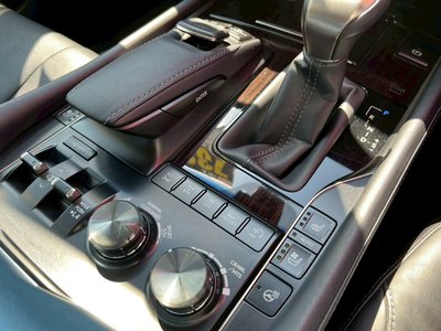 صورة 22 لـ 2015 Lexus LX