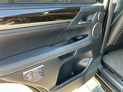 صورة 35 لـ 2015 Lexus LX