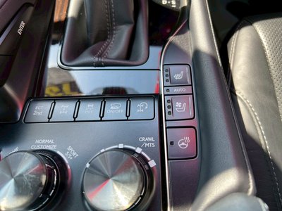 صورة 48 لـ 2015 Lexus LX