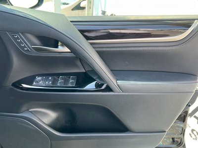 صورة 27 لـ 2015 Lexus LX