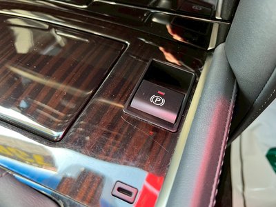 صورة 47 لـ 2015 Lexus LX