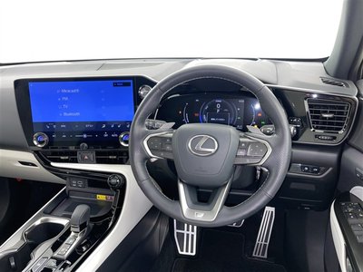 2023 Lexus NX photo 9