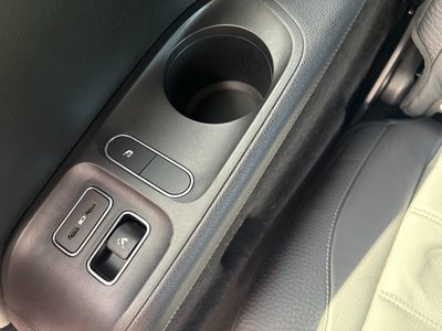 2020 Mercedes-BENZ GLS thumbnail 28