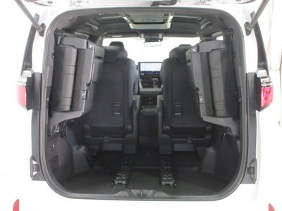 2025 Toyota ALPHARD 照片 34