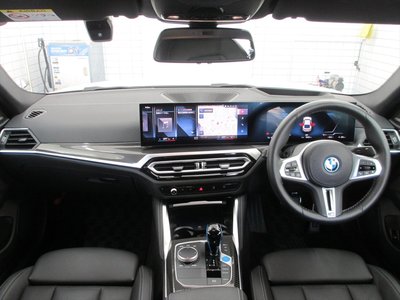 2022 BMW I4 — фото 29
