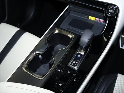 2022 Lexus NX — миниатюра 17