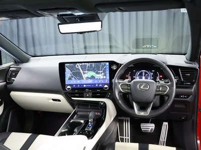 2022 Lexus NX — миниатюра 19