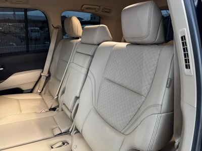 2023 Toyota LAND CRUISER 300 thumbnail 50