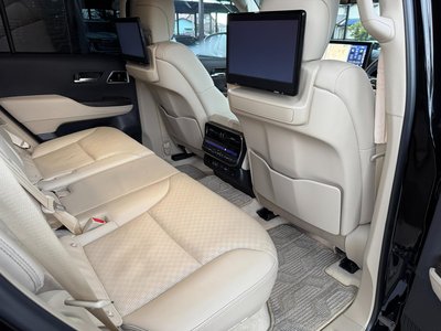2023 Toyota LAND CRUISER 300 thumbnail 47