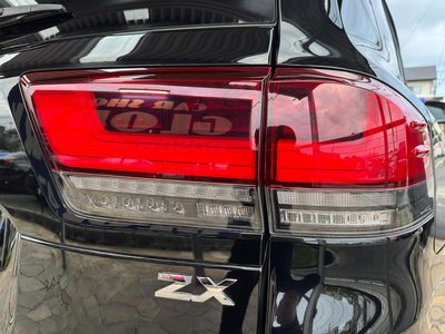 2023 Toyota LAND CRUISER 300 thumbnail 68