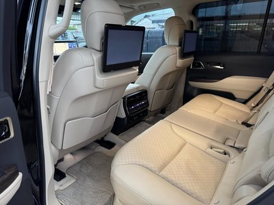 2023 Toyota LAND CRUISER 300 thumbnail 48