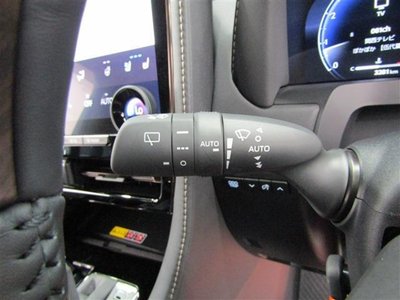 صورة 30 لـ 2025 Toyota ALPHARD