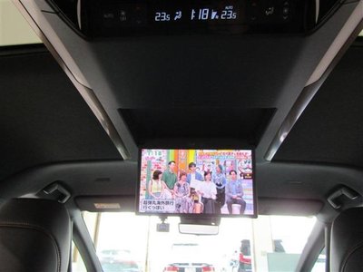 صورة 39 لـ 2025 Toyota ALPHARD