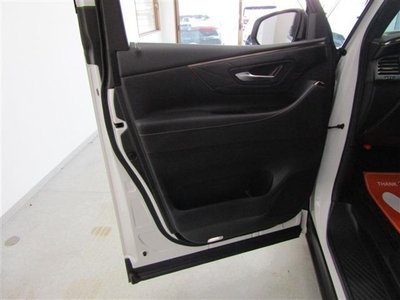 صورة 50 لـ 2025 Toyota ALPHARD