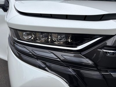 2025 Toyota ALPHARD — миниатюра 10