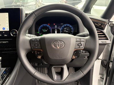 2025 Toyota ALPHARD — миниатюра 14