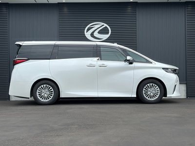 2025 Toyota ALPHARD — миниатюра 4