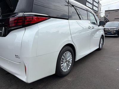 2025 Toyota ALPHARD — миниатюра 9