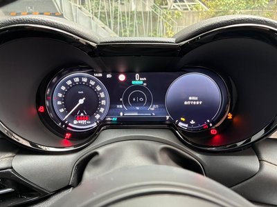 2025 ALFA Romeo TONALE 照片 75