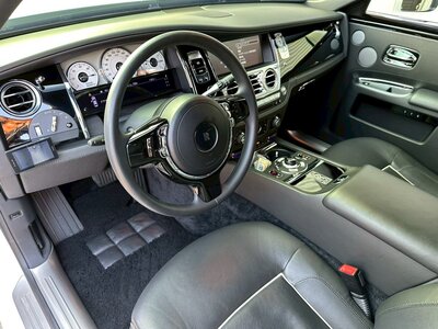 صورة 27 لـ 2013 ROLLS-ROYCE GHOST