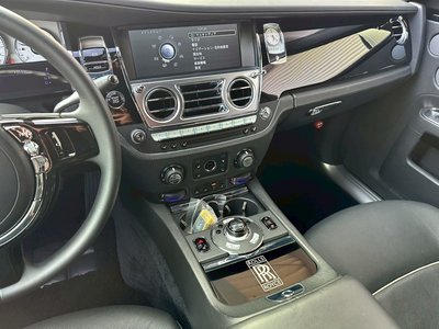 صورة 35 لـ 2013 ROLLS-ROYCE GHOST