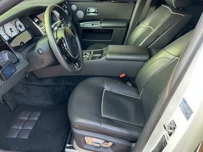 صورة 26 لـ 2013 ROLLS-ROYCE GHOST