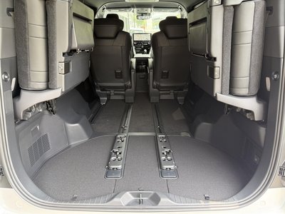 2026 Toyota ALPHARD 照片 54