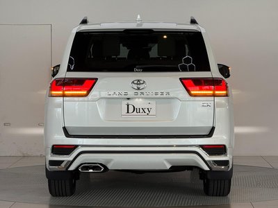 صورة 13 لـ 2026 Toyota LAND CRUISER 300