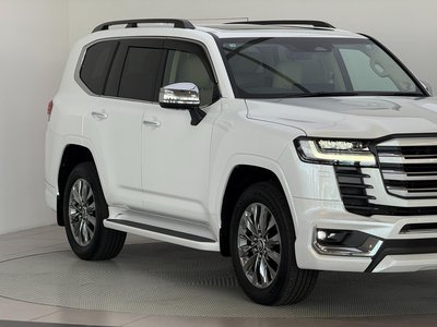 صورة 38 لـ 2026 Toyota LAND CRUISER 300