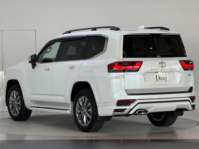 صورة 8 لـ 2026 Toyota LAND CRUISER 300