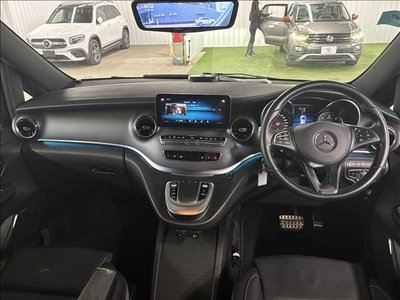 2022 Mercedes-BENZ V-CLASS — миниатюра 4