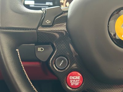 صورة مصغرة 19 لـ 2018 Ferrari 488 SPIDER