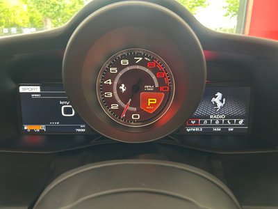 2018 Ferrari 488 SPIDER — фото 14