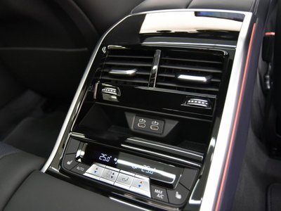 صورة 18 لـ 2024 BMW Alpina B8 GRAN COUPE