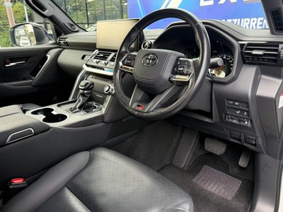 2022 Toyota LAND CRUISER 300 照片 12