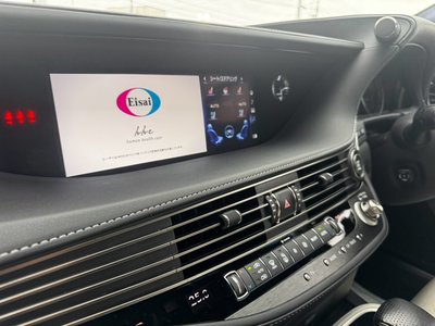2018 Lexus LS photo 76