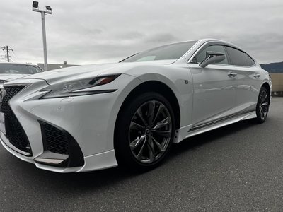 2018 Lexus LS photo 3