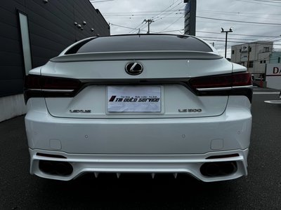 2018 Lexus LS photo 5