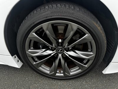 2018 Lexus LS photo 24
