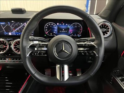 2024 Mercedes-BENZ GLB photo 13